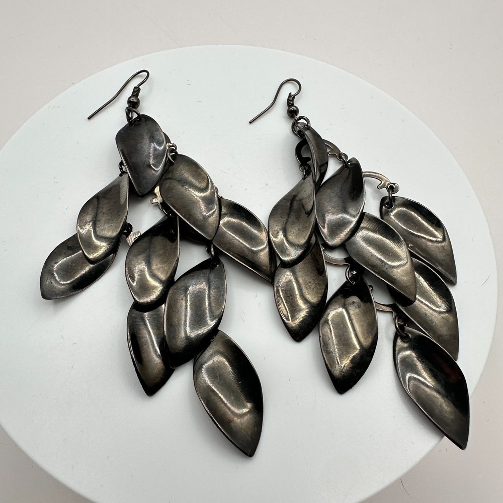 Vintage 90s Gunmetal Leaf Dangle Earrings Women's Statement Jewelry